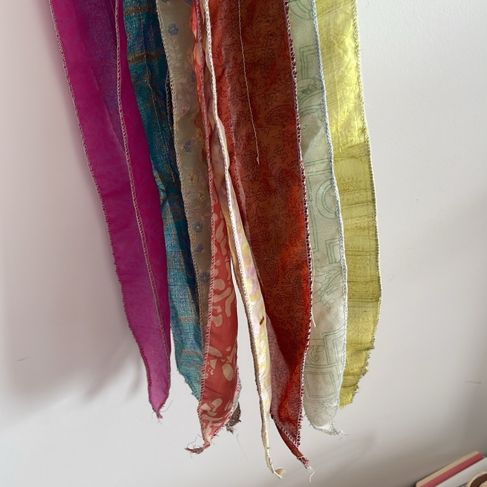Colorful flowing hippie look scarf. - Picture 5 of 9